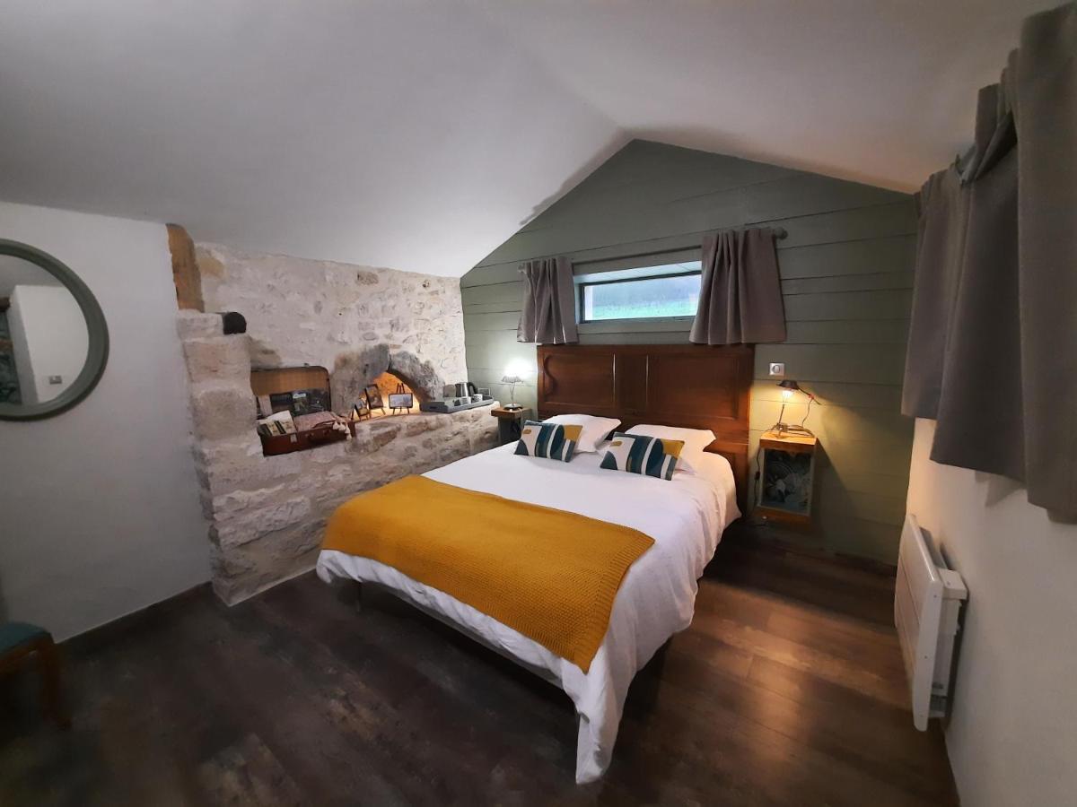 Le Val Du Pech Chantant Chambres D'Hotes Pern Zewnętrze zdjęcie
