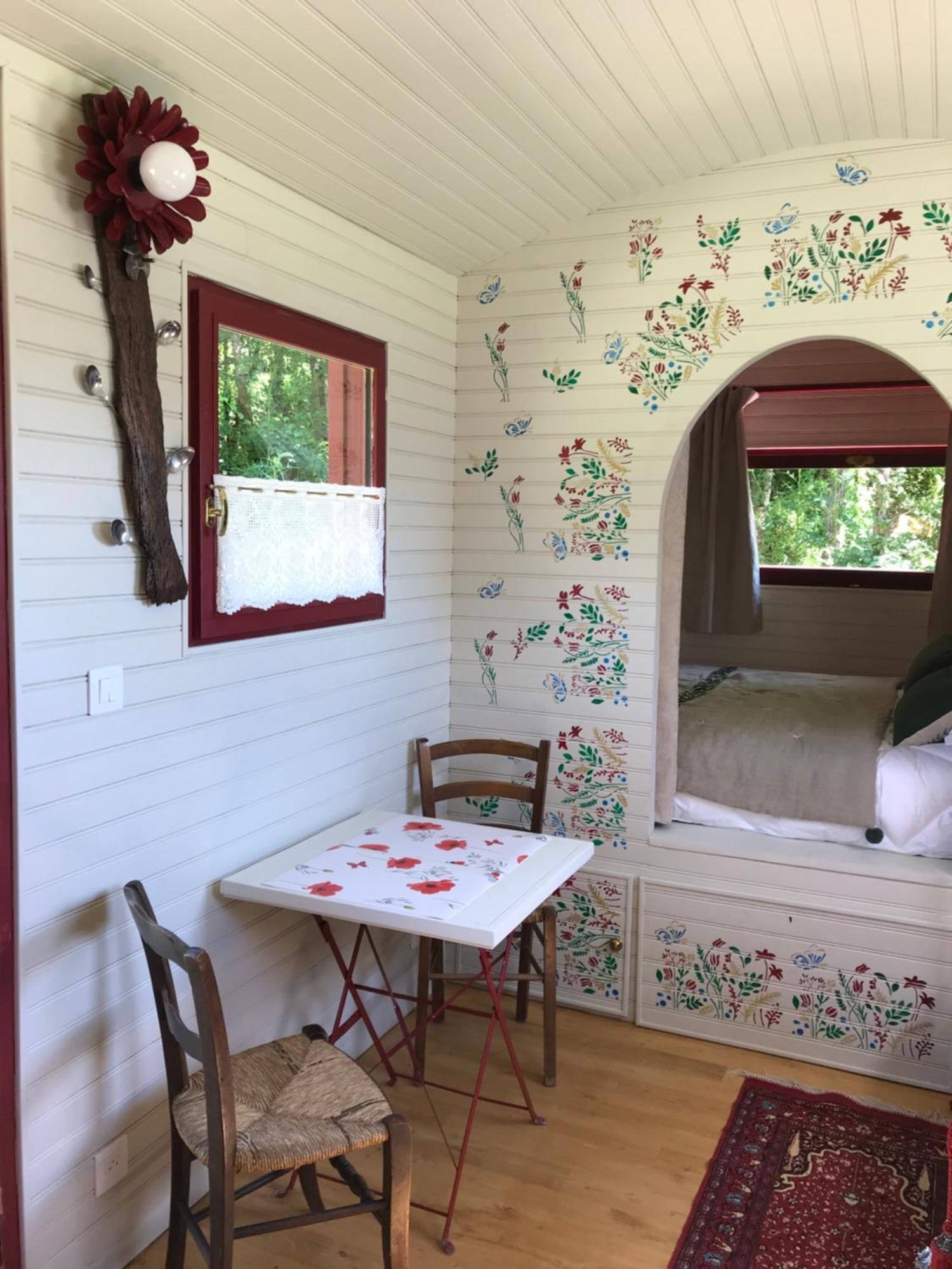 Le Val Du Pech Chantant Chambres D'Hotes Pern Zewnętrze zdjęcie