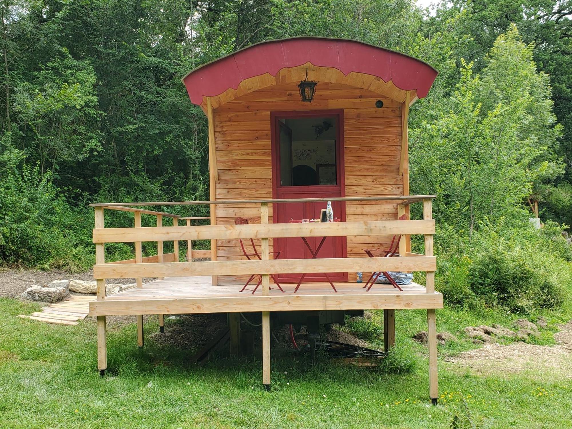 Le Val Du Pech Chantant Chambres D'Hotes Pern Zewnętrze zdjęcie