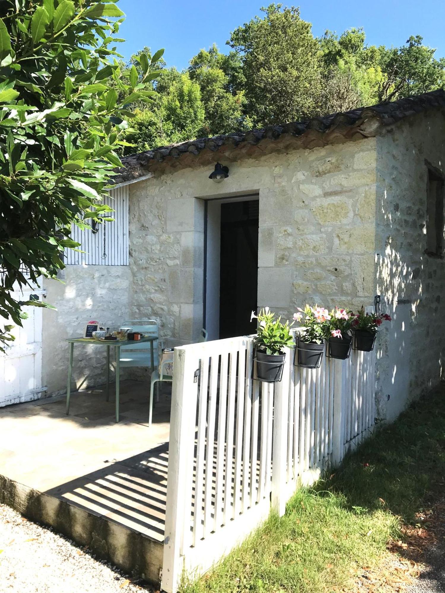 Le Val Du Pech Chantant Chambres D'Hotes Pern Zewnętrze zdjęcie